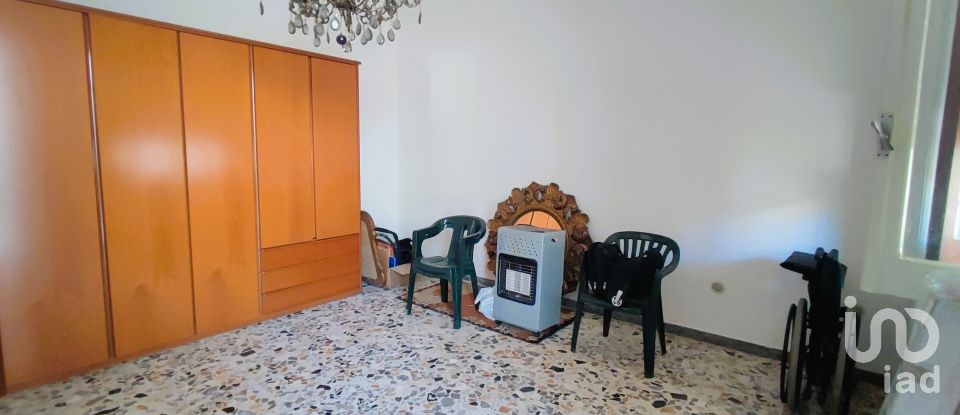 Appartamento 5 locali di 100 m² a Sparanise (81056)