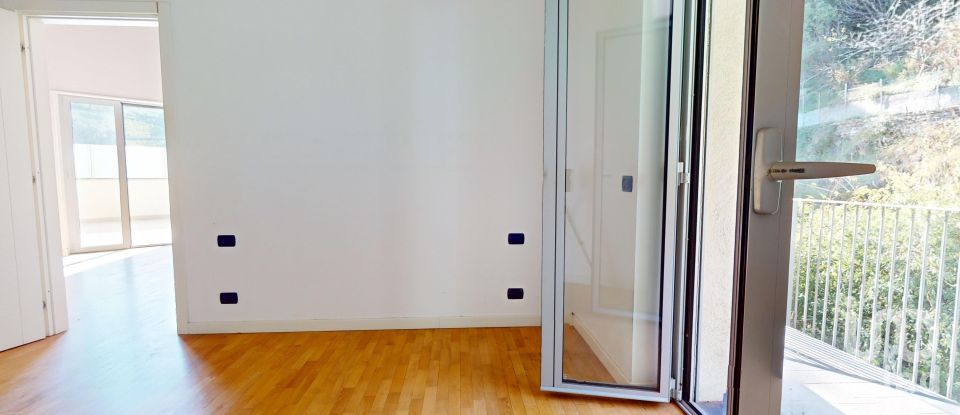 Quadrilocale di 65 m² a Genova (16155)