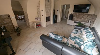 Abitazione 8 locali di 195 m² in Sulmona (67039)