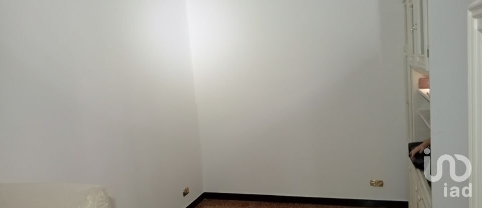 Appartamento 5 locali di 81 m² a Genova (16143)