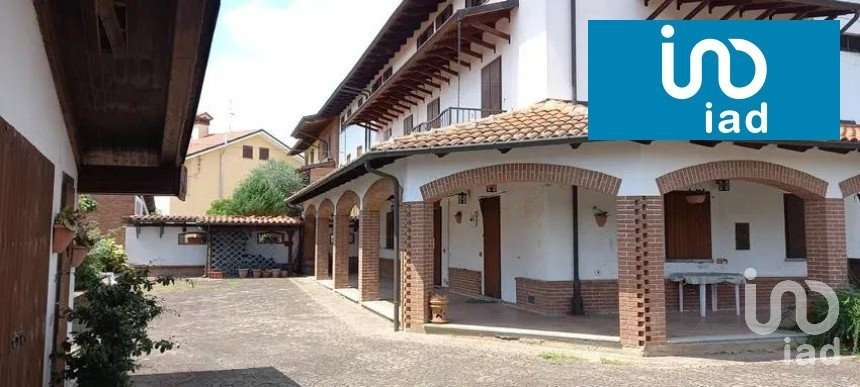 Casa 7 locali di 240 m² in Masio (15024)