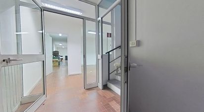 Varie superfici di 560 m² in Genova (16153)