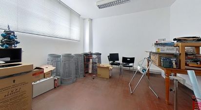 Varie superfici di 560 m² in Genova (16153)