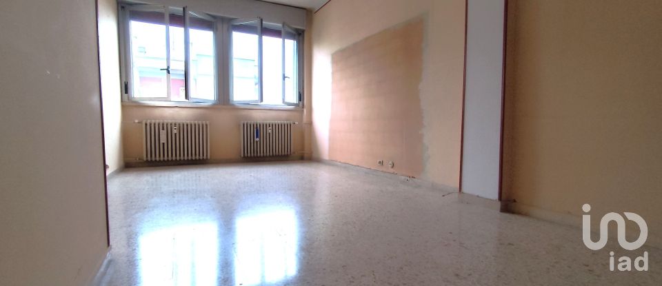 Appartamento 6 locali di 114 m² a Reggio nell'Emilia (42123)