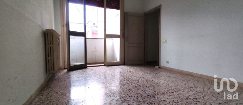 Appartamento 6 locali di 114 m² a Reggio nell'Emilia (42123)