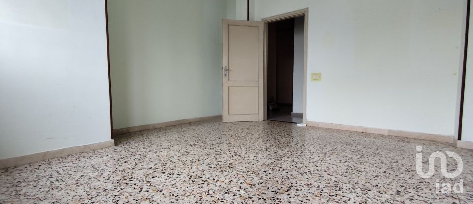 Appartamento 6 locali di 114 m² a Reggio nell'Emilia (42123)