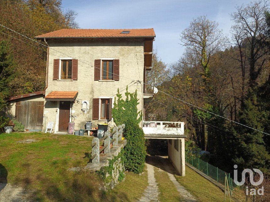 Casa 6 locali di 196 m² in Bee (28813)