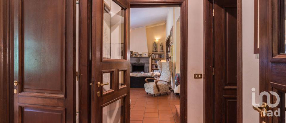 Villa Bifamiliare 4 locali di 135 m² in Civita Castellana (01033)