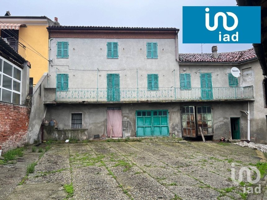 Casa 8 locali di 150 m² in Cuccaro Monferrato (15037)