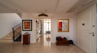 Villa 5 locali di 294 m² in Padova (35135)