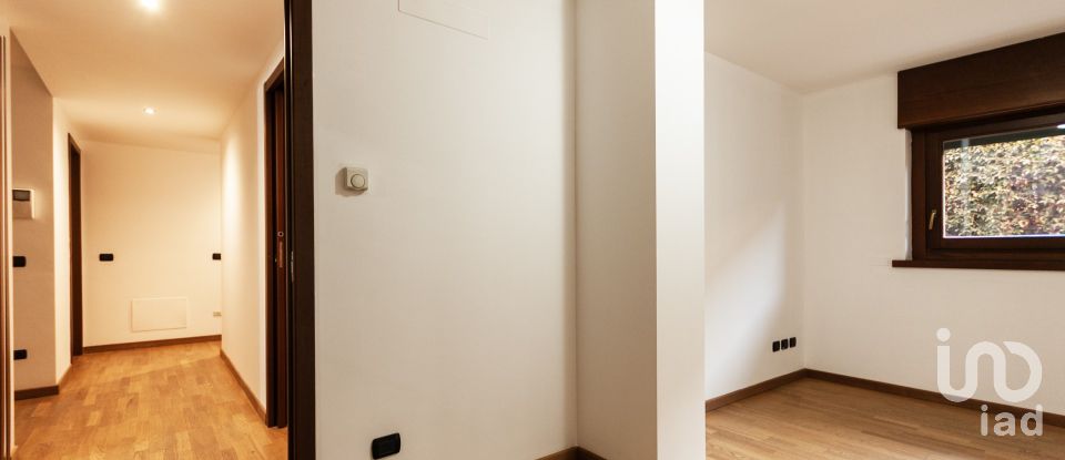 Duplex 5 locali di 150 m² a Milano (20125)