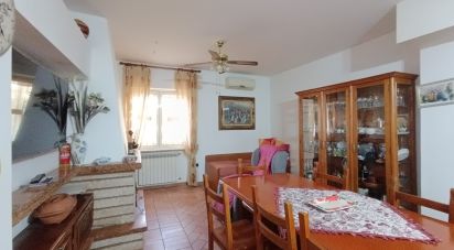 Casa 5 locali di 155 m² in Villaricca (80010)