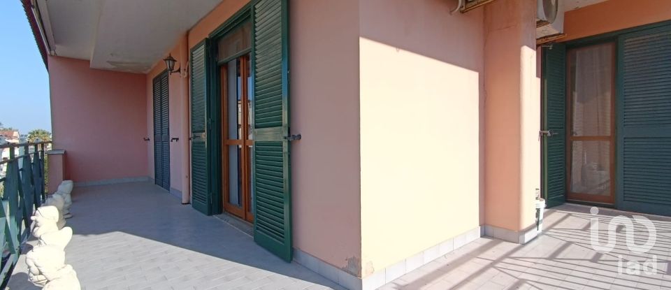 Casa 5 locali di 155 m² in Villaricca (80010)