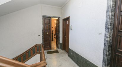 Appartamento 11 locali di 238 m² a Genova (16146)