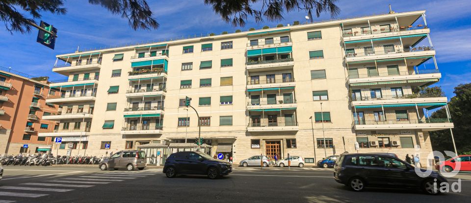 Appartamento 11 locali di 238 m² a Genova (16146)