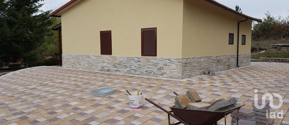 Casa 7 locali di 60 m² in Campotosto (67013)