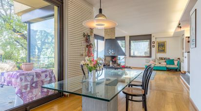 Villa 6 locali di 263 m² in Como (22100)