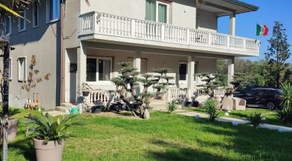 Villa 12 locali di 315 m² in Zermeghedo (36050)