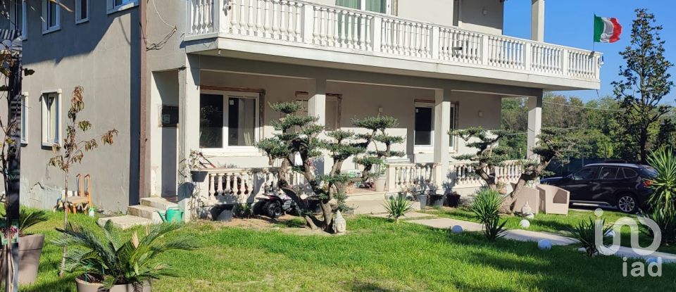 Villa 12 locali di 315 m² in Zermeghedo (36050)