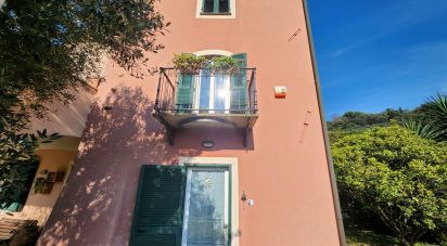 Casa 9 locali di 250 m² in Quiliano (17047)