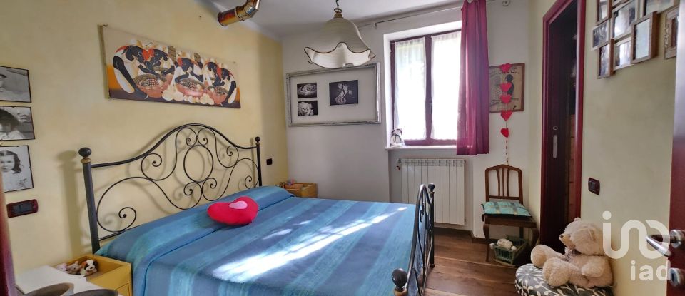 Casa 9 locali di 250 m² in Quiliano (17047)