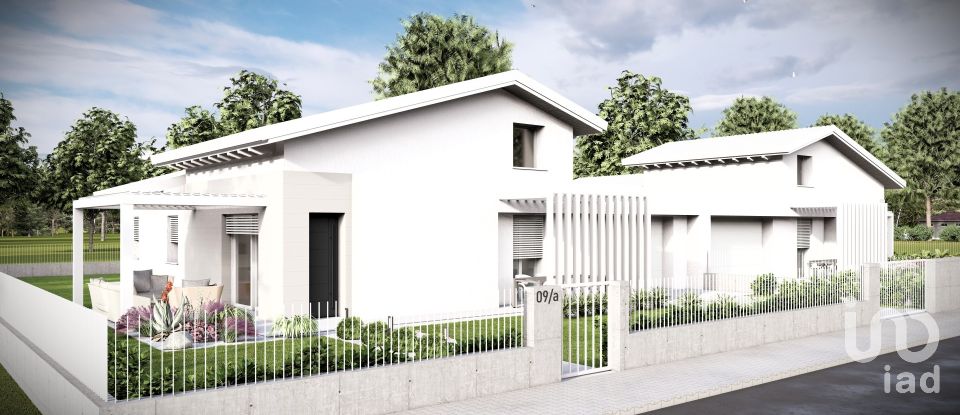 Villa Bifamiliare 5 locali di 160 m² in Castel Goffredo (46042)