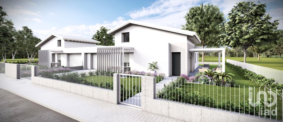 Villa Bifamiliare 5 locali di 160 m² in Castel Goffredo (46042)