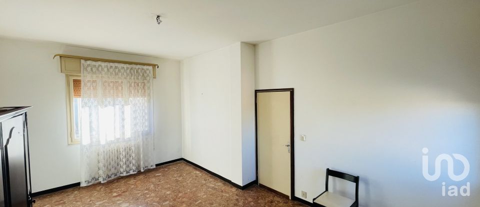 Palazzo / Stabile 17 locali di 369 m² a Stra (30039)