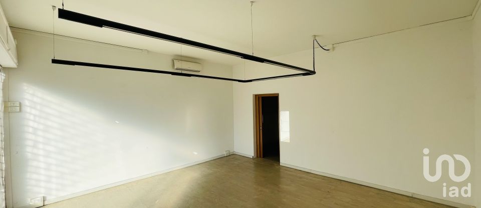 Palazzo / Stabile 17 locali di 369 m² a Stra (30039)