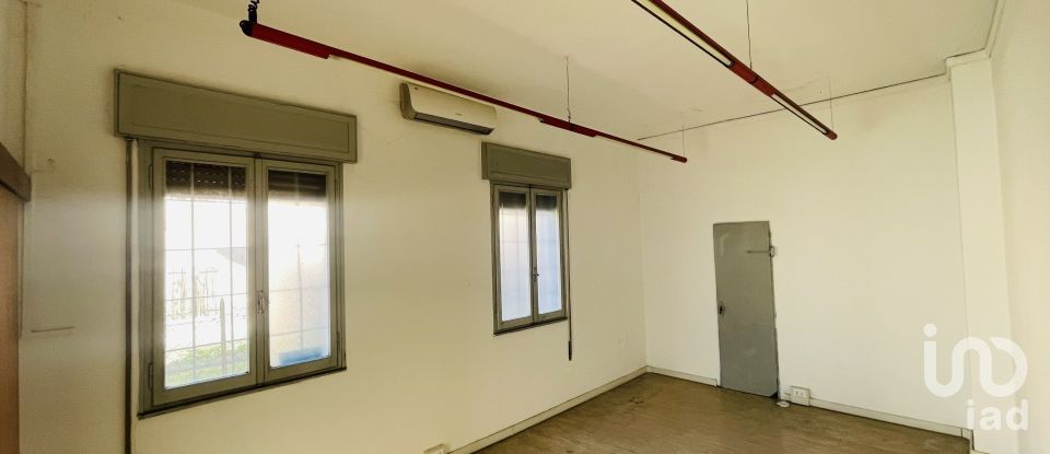 Palazzo / Stabile 17 locali di 369 m² a Stra (30039)