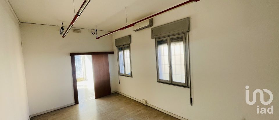 Palazzo / Stabile 17 locali di 369 m² a Stra (30039)