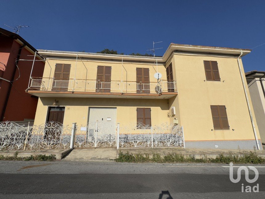 Casa indipendente 10 locali di 170 m² in Balestrino (17020)