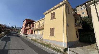 Casa indipendente 10 locali di 170 m² in Balestrino (17020)