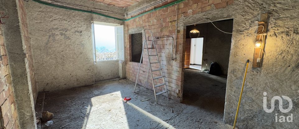 Casa indipendente 10 locali di 170 m² in Balestrino (17020)