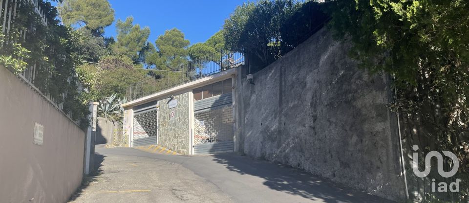 Attico / Mansarda / Loft 5 locali di 70 m² a Genova (16146)