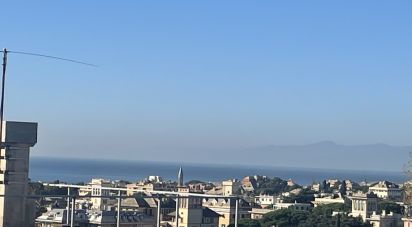 Loft 5 locali di 70 m² a Genova (16146)