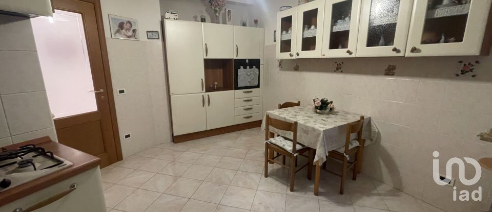 Quadrilocale di 90 m² a Savona (17100)