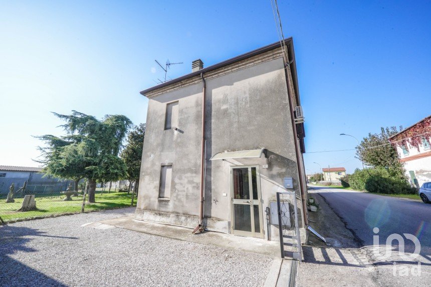 Casa 5 locali di 150 m² in Migliarino (44027)