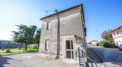 Casa indipendente / Villa 5 locali di 150 m² in Migliarino (44027)