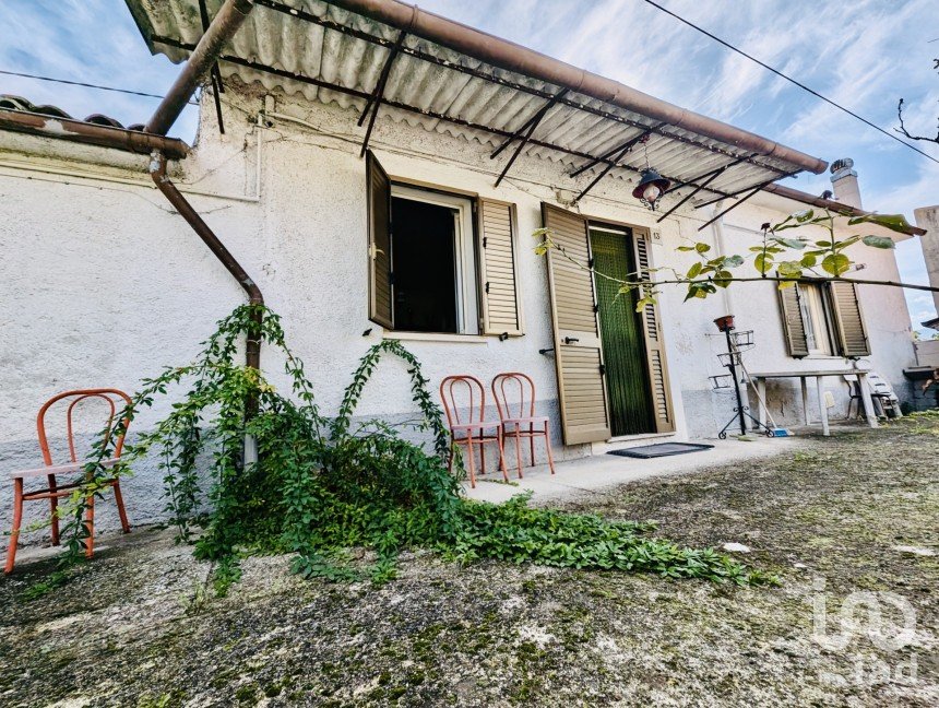 Casa 4 locali di 88 m² in Corfinio (67030)