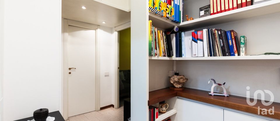 Three-room apartment of 78 m² in Milano (20155)