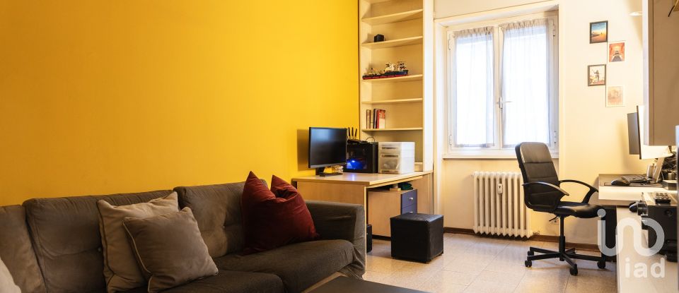 Three-room apartment of 78 m² in Milano (20155)