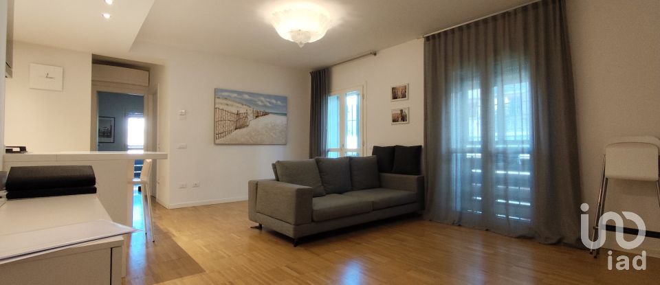 Trilocale di 66 m² a Reggio nell'Emilia (42123)