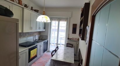 Appartamento 6 locali di 85 m² a Genova (16134)