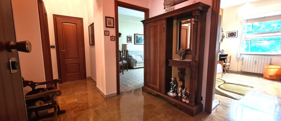 Appartamento 6 locali di 85 m² a Genova (16134)