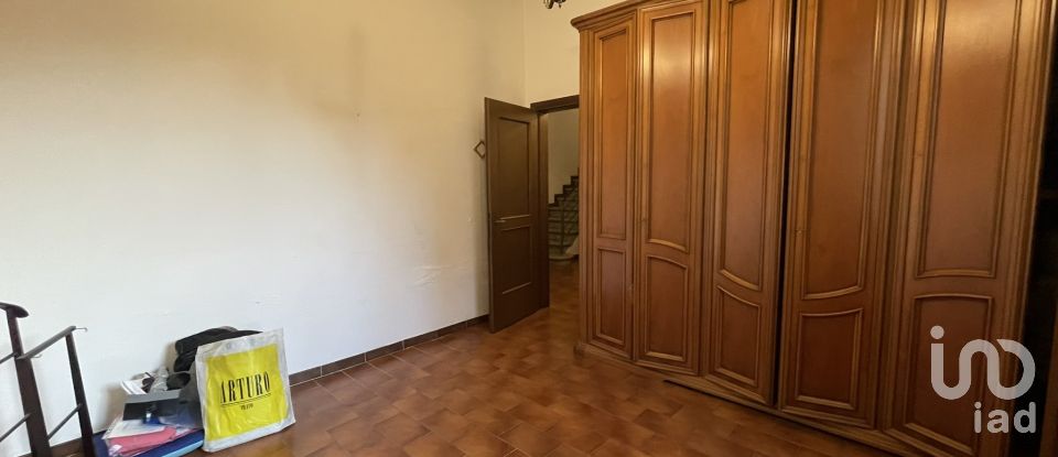 Casa 5 locali di 184 m² in Prato (59100)