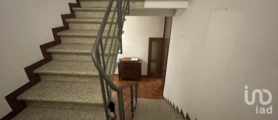 Casa 5 locali di 184 m² in Prato (59100)