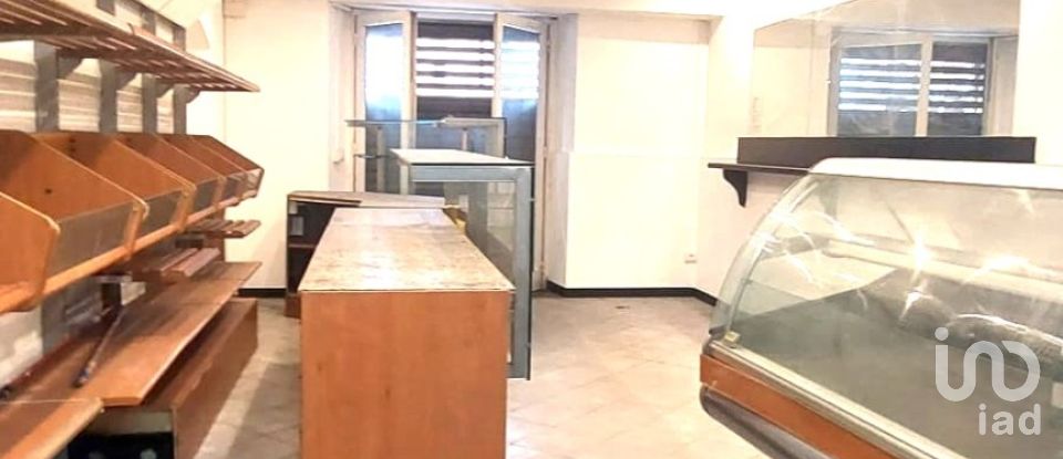 Negozio / locale commerciale di 170 m² in Genova (16137)