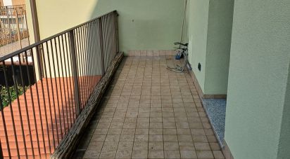 Appartamento 7 locali di 158 m² a Carnate (20866)