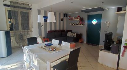 Villa 9 locali di 315 m² in Mosciano Sant'Angelo (64023)